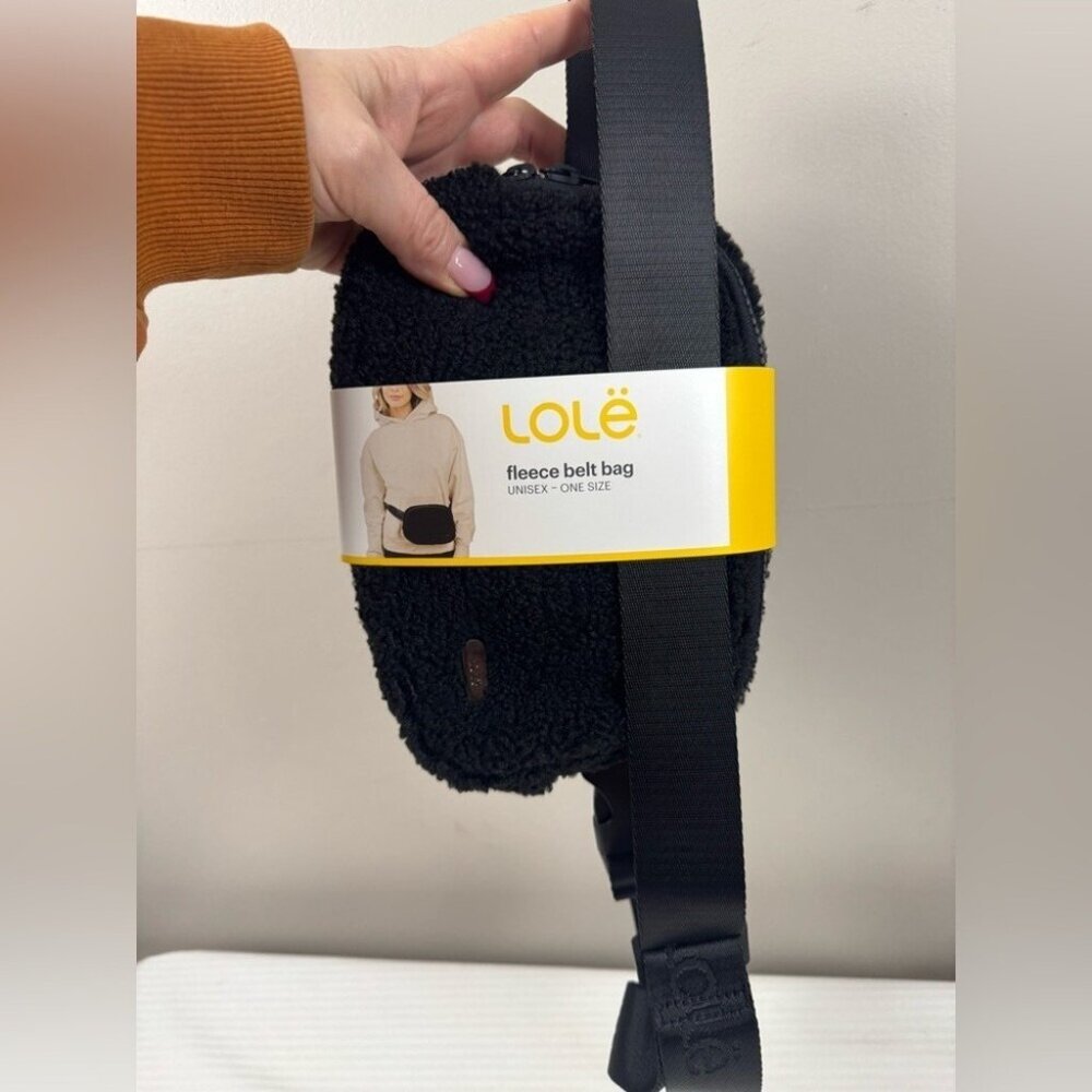 NWT Lole Jamie Teddy Belt Bag Black Faux Shearling Crossbody Cozycore Minimalist - Picture 3 of 7